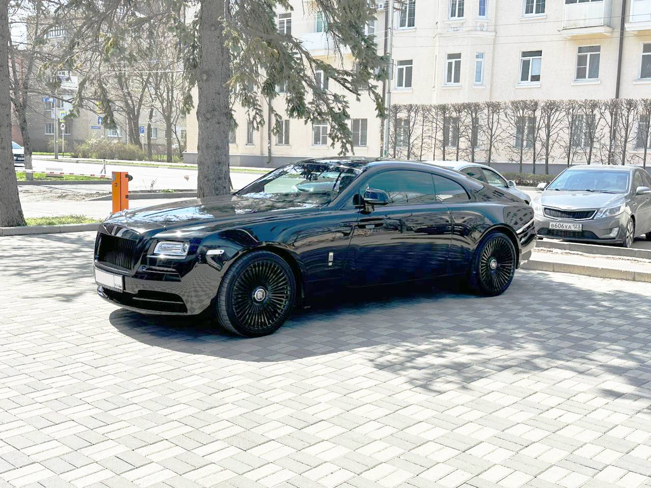 Rolls Royce Wraith на 22" кованых дисках нашего производства фото 1